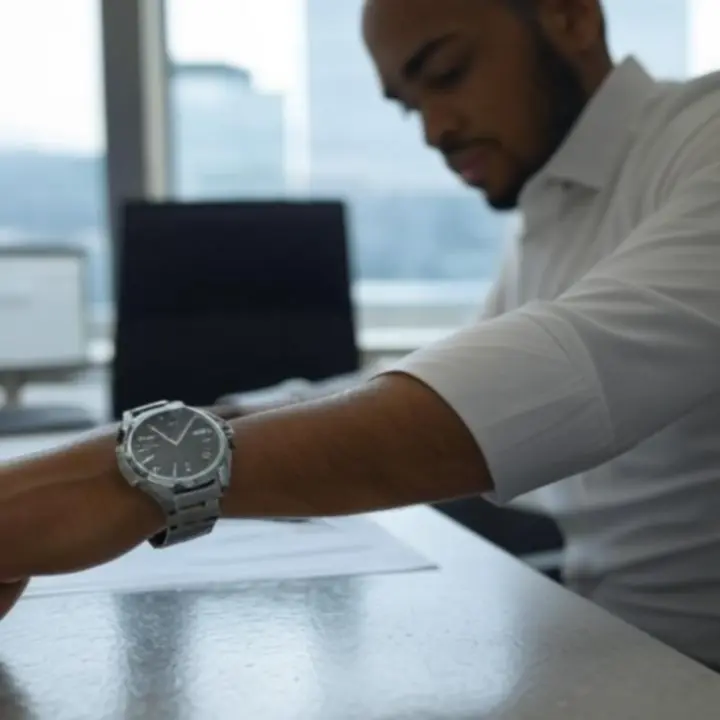 Galeria modnych metalowych pasków do zegarków